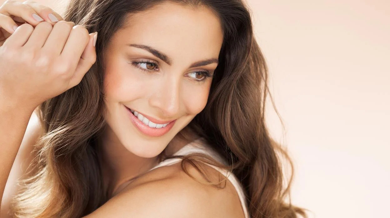 La buena alimentación y los cuidados cosméticos permiten conservar la frescura, la eslasticidad y la luminosidad del rostro.