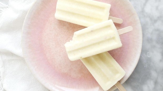 Helado de piña, coco y yogur, el postre tropical que querrás repetir