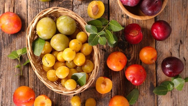Los beneficios de comer ciruelas y tres recetas originales