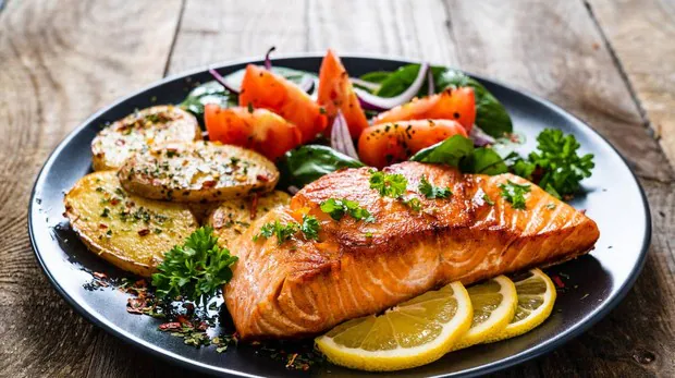 Los beneficios del salmón y cuatro formas saludables de prepararlo