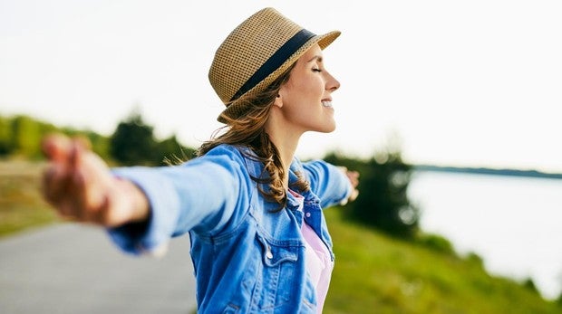 Ritual de la gente feliz: «Paz mental, desapego y alegría natural»