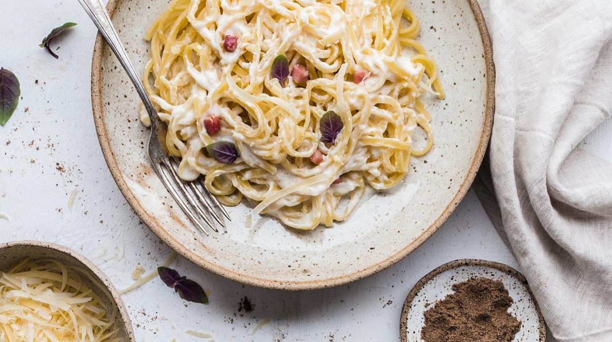 La pasta a la carbonara saludable es posible: siete recetas para disfrutar