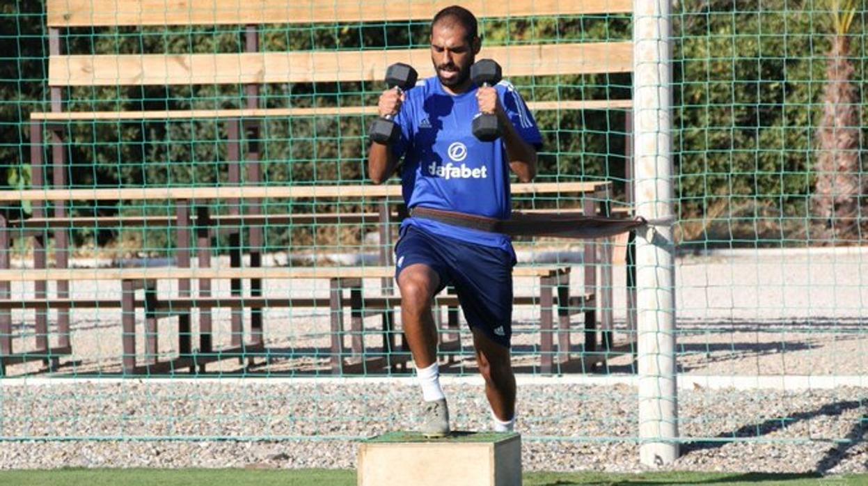 El Cádiz CF se confina en Marbella.