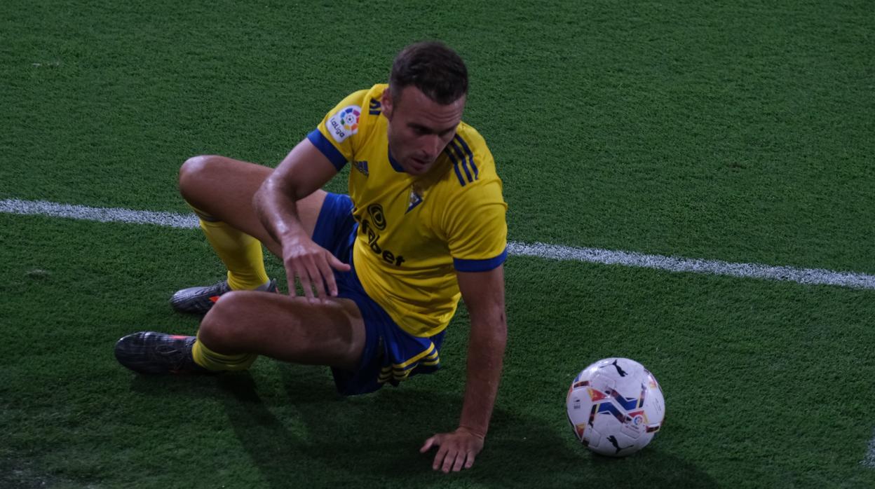 El Cádiz CF busca sus primeros puntos de la temporada tras caer en el debut ante el Osasuna.