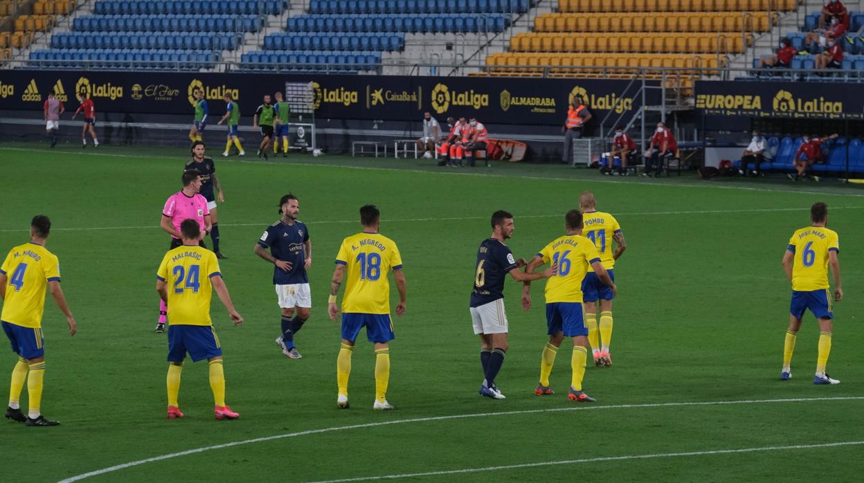 Muchos de los titulares del Cádiz CF ante el Osasuna repetirán en Huesca.