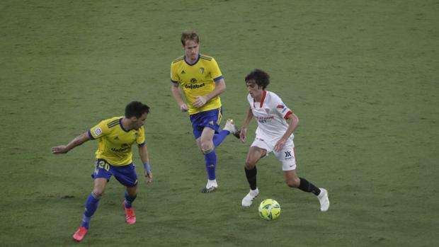 Habrá fútbol los lunes y los viernes