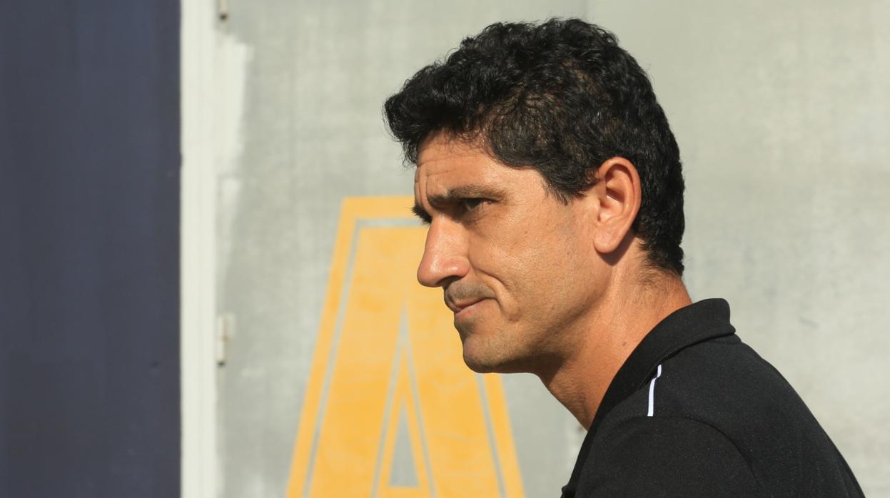 Juanma Pavón, entrenador del Cádiz B.