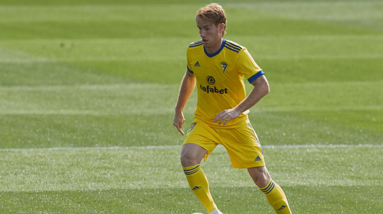 Álex Fernández, centrocampista del Cádiz CF.