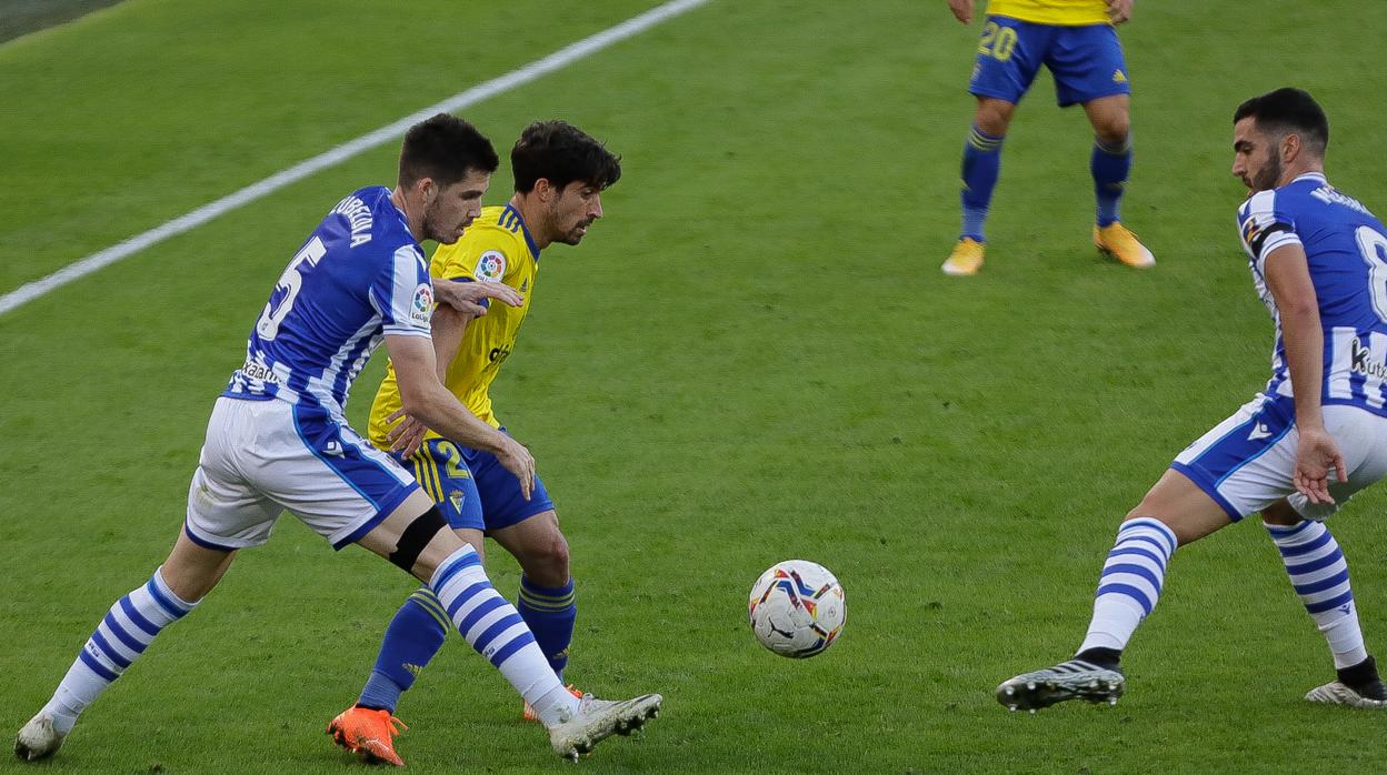 El Cádiz CF perdió ante la Real Sociedad, líder de Primera.