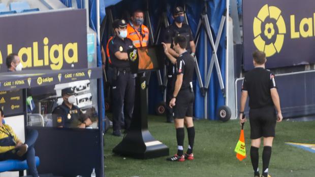 VAR, un aliado para los rivales del Cádiz CF
