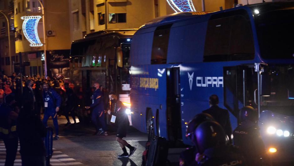 (Vídeo) Así ha llegado el Barcelona a Carranza