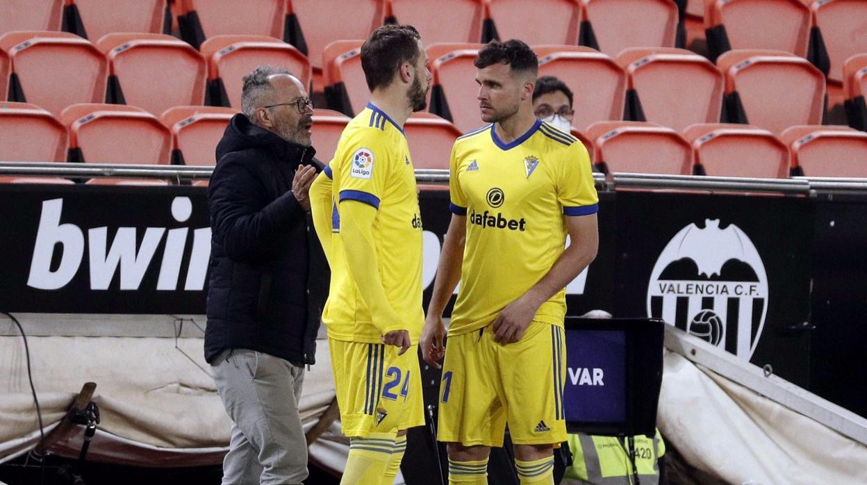 Cervera con Malbasic y Álvaro Giménez