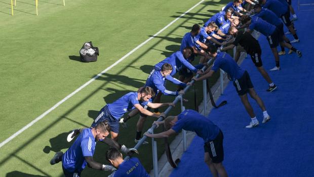 Cádiz CF: Entrenamientos a las 13.00 horas en una semana sin descanso