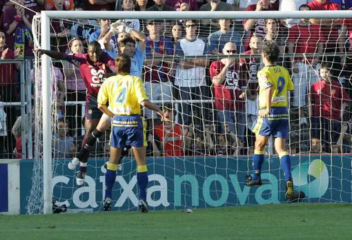 Armando fue objeto de falta en el gol del Pontevedra