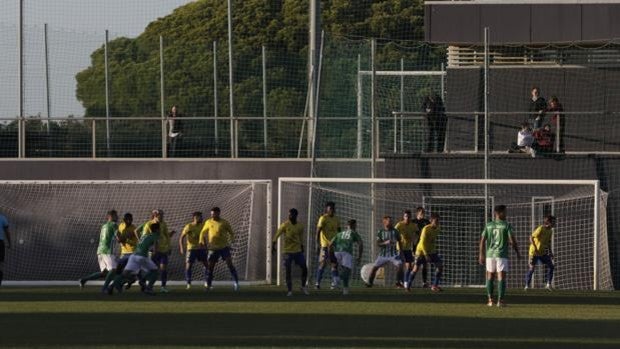 La etapa de Idrissa Thiam en el Cádiz B llega a su fin