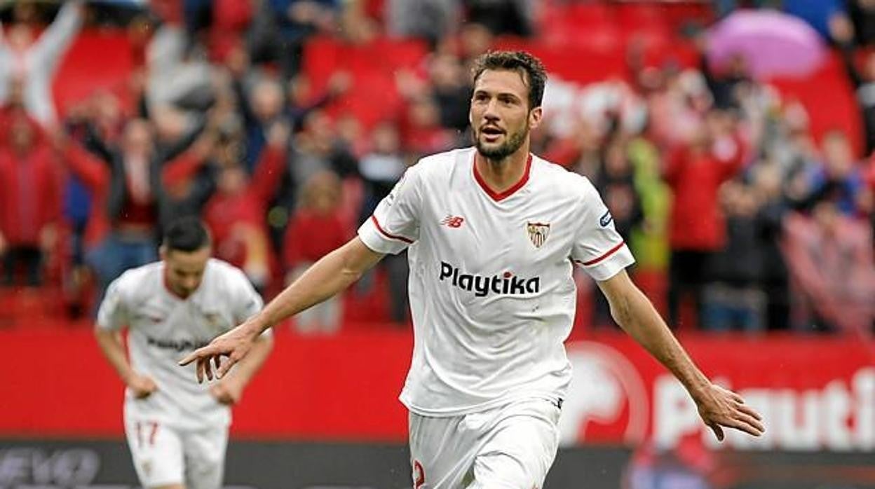 Mudo Vázquez con el Sevilla