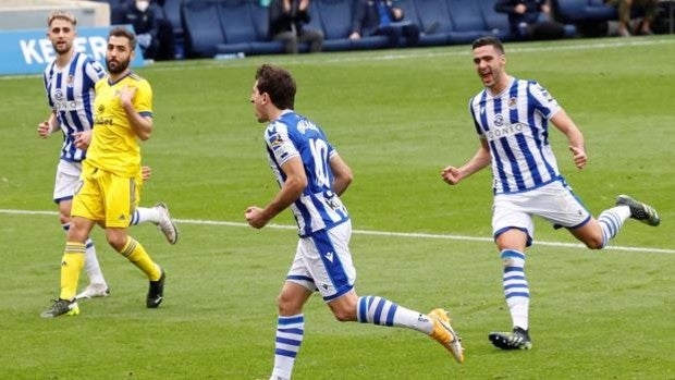 (Vídeo) El penalti que sí vio el VAR y que cambió el partido