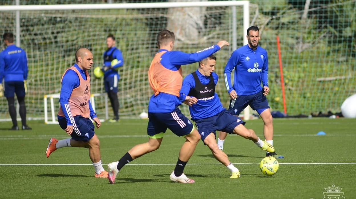 salvi ha entrenado este miércoles con el grupo.