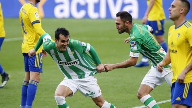 (Vídeo) El Betis se convierte en el verdugo del Cádiz CF en las rectas finales