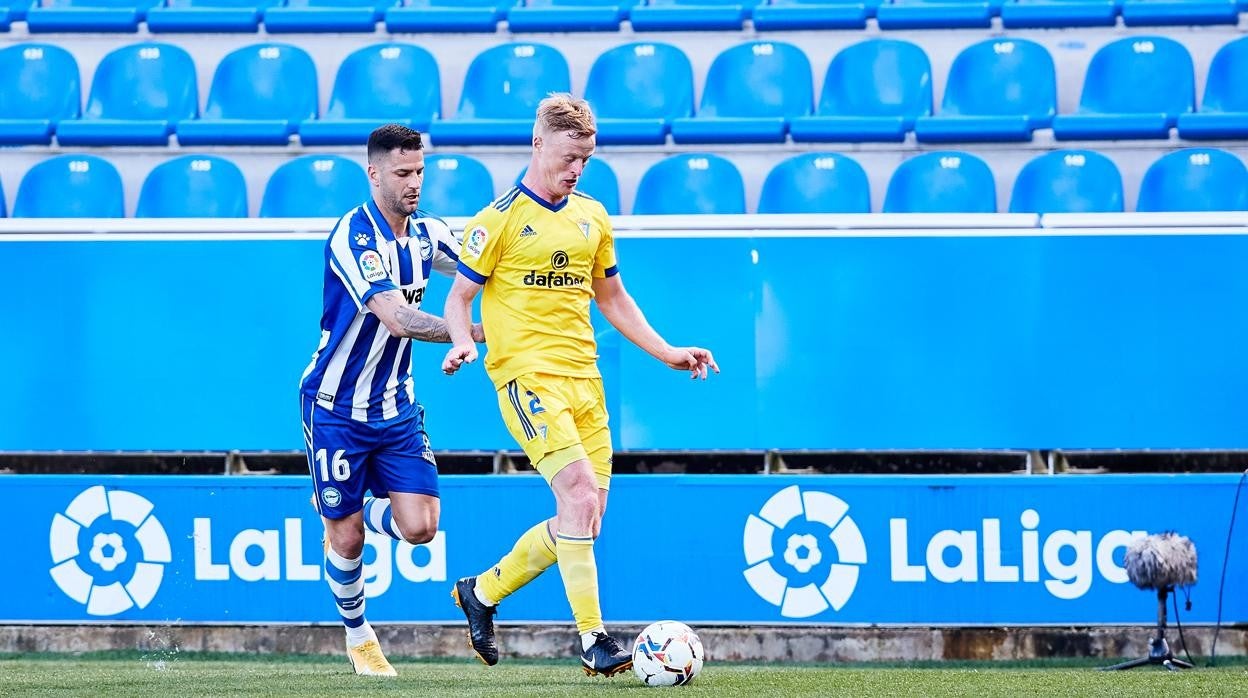 Jens Jonsson en el partido contra el Alavés.