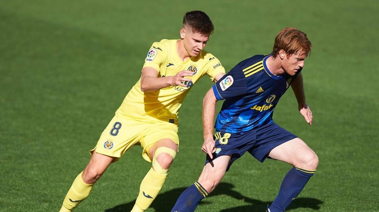 Álex junto a Foyth en el pasado Villarreal - Cádiz.