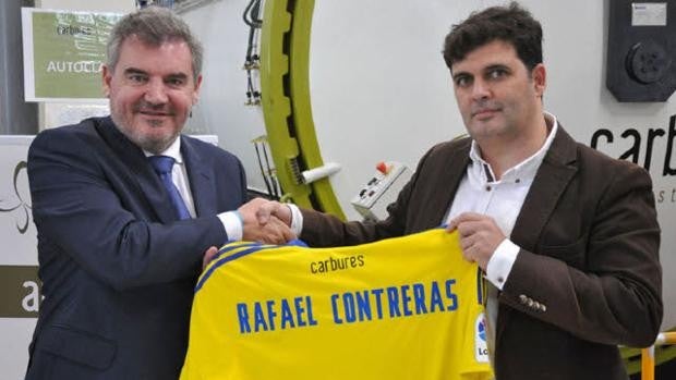 Rafael Contreras cede poder empresarial por el Cádiz CF