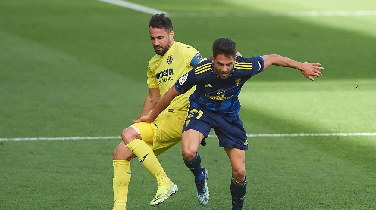 Sobrino durante el Villarreal - Cádiz.