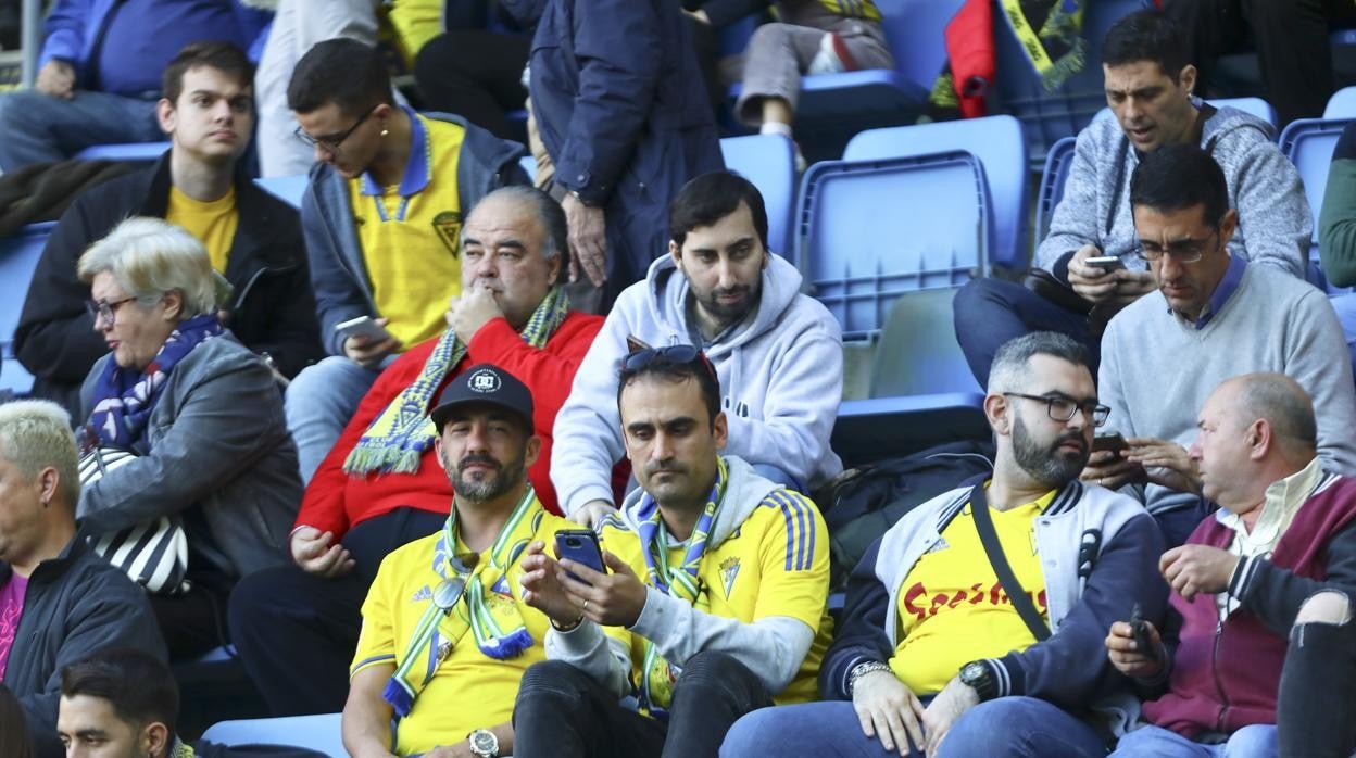 Aficionados del Cádiz durante un partido de temporadas anteriores.