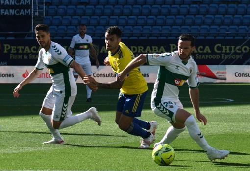 el canterano álex martín debutó en primera.