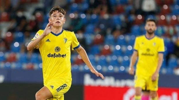 Bastida, debut y cláusula millonaria