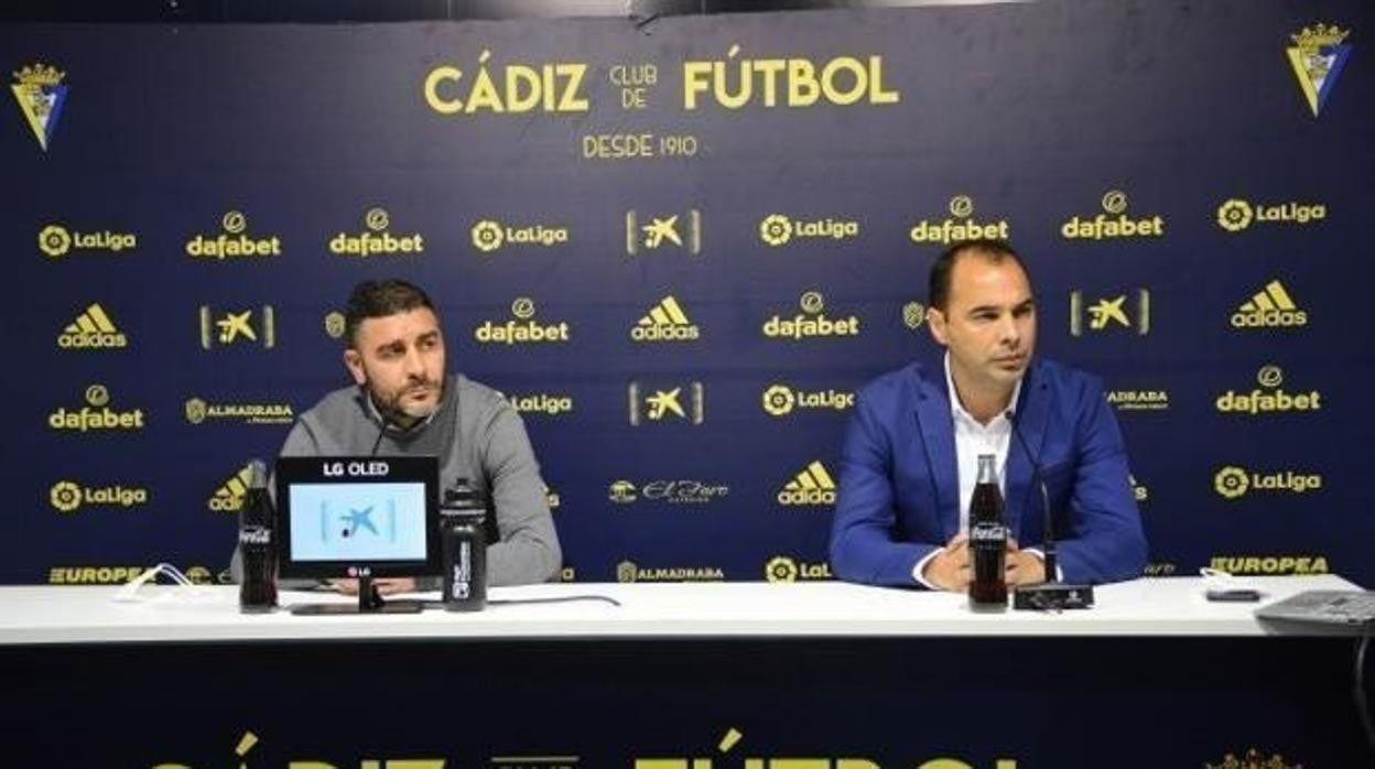 Enrique Ortiz y Jorge Cordero, miembros de la dirección deportiva del Cádiz CF.