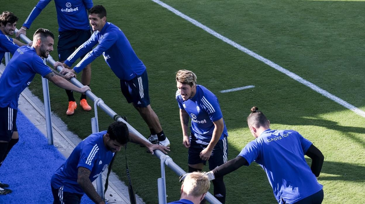 El Pacha, en un entrenamiento con sus compañeros.