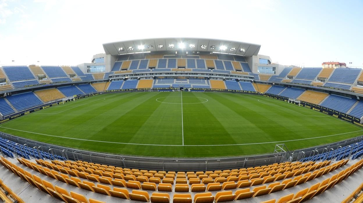 Panoráimica del estadio gaditano.