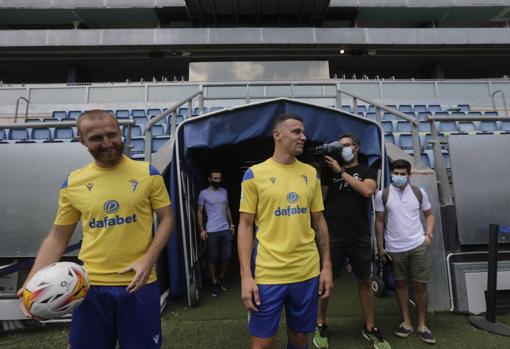 Haroyan y Osmajic ya han sido presentados y han jugado en la pretemporada.