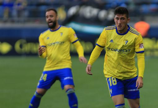 'Pacha' Espino junto a Edu Ramos cuando debutó con el Cádiz CF.