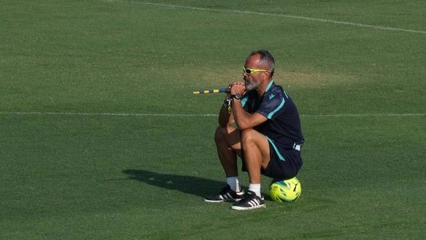 Cervera: «El Betis es mejor que nosotros, pero tenemos nuestras armas»