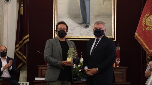 Vizcaíno: «Espero que el estadio vuelva a llamarse Carranza»