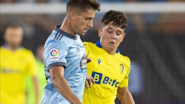 Álvaro Bastida hace historia con el Cádiz CF en LaLiga