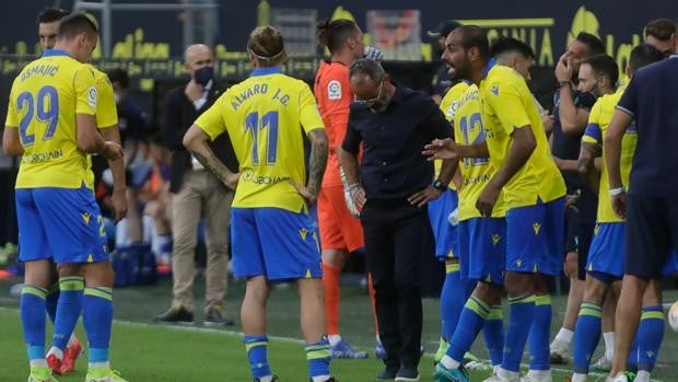 Los cambios se le atragantan a Cervera