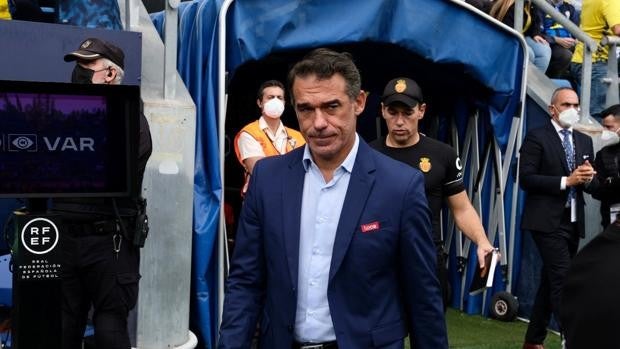 «Sin nada nos ha marcado el Cádiz, hemos regalado el penalti»