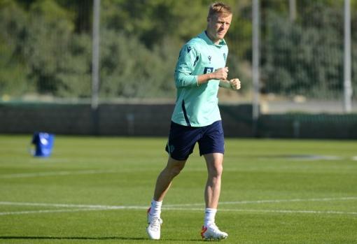 Jens Jonsson en el entrenamiento de este miércoles.