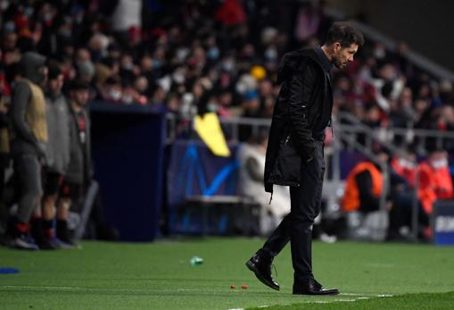 Diego Pablo Simeone, durante el partido contra el Milan.