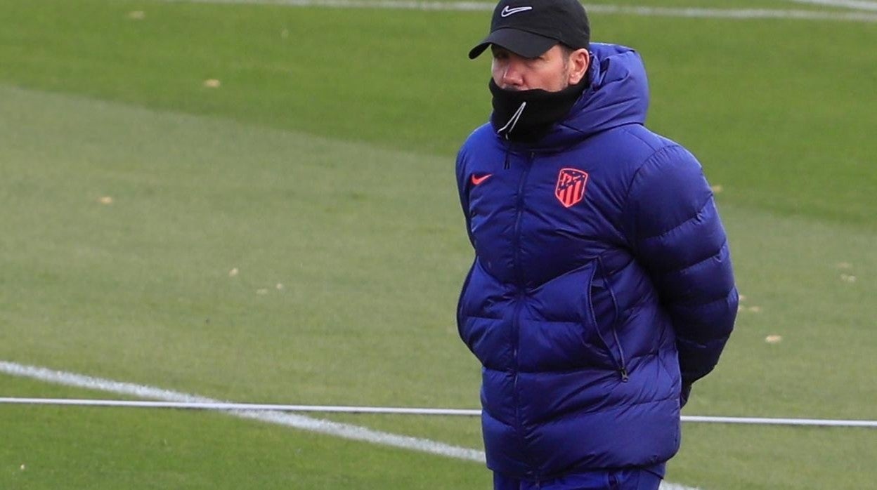 Cholo Simeone durante el entrenamiento de este sábado.