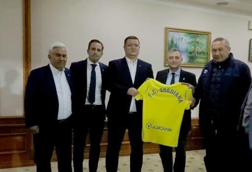 Representantes del Cádiz CF acudieron en el mes de octubre a Uzbekistán.