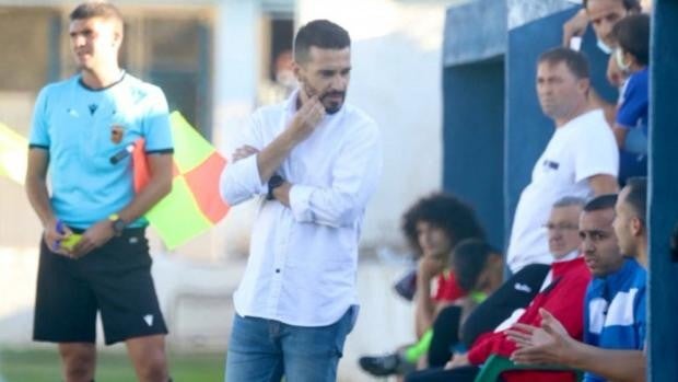 Juanvi, entrenador del Villa de Fortuna: «No tenemos nada que perder ante el Cádiz»