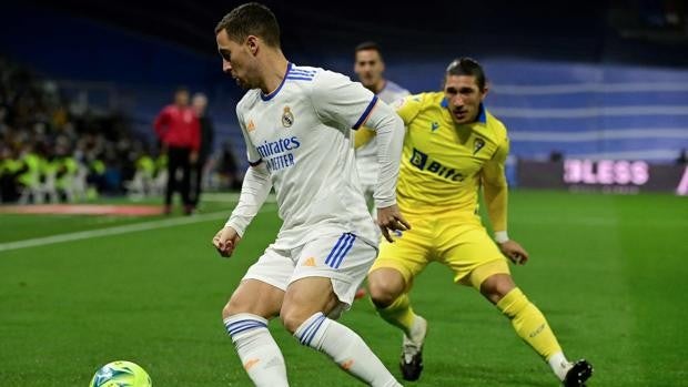 Lucas Vázquez se queja de las pérdidas de tiempo del Cádiz