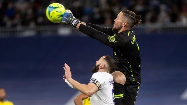 Un 'pinball' con premio en el Bernabéu (0-0)