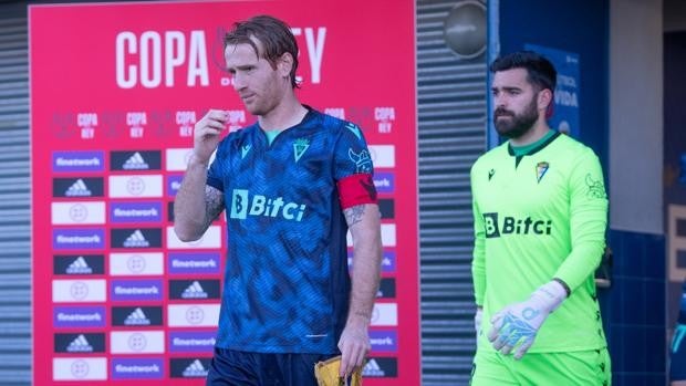 El vestuario satisfecho por pasar ronda: «Nos hace ilusión»