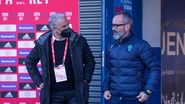 Cervera y los fichajes: «Necesitamos un delantero, tenemos falta de gol»