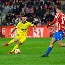 San Emeterio debutó con el Cádiz CF.